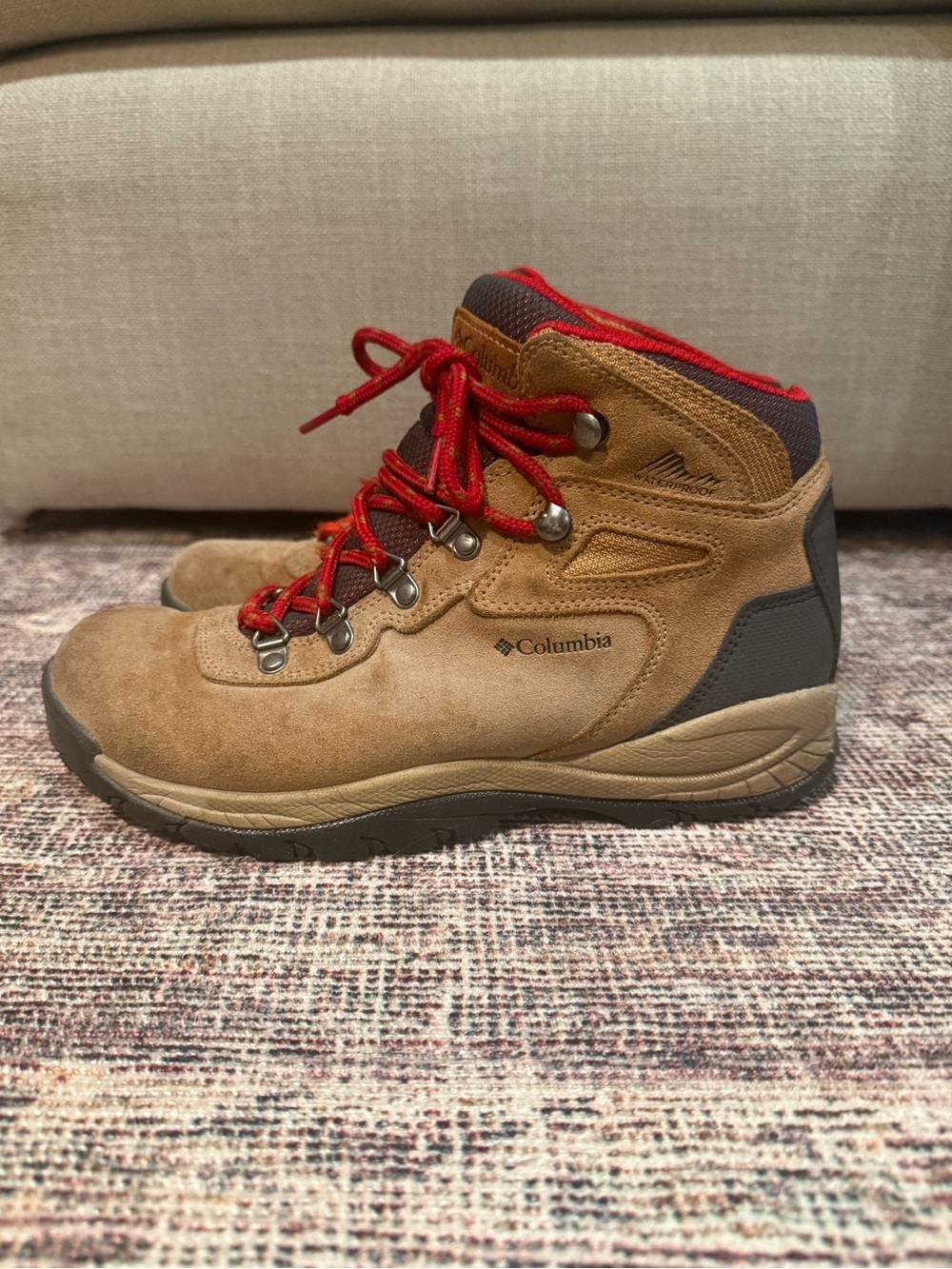 Columbia Waterproof Hiking Boots Brown Red Lace-Up Women’s 7.5 Trail Outdoor